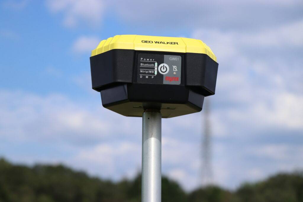 2周波RTK-GNSS受信機「GEO WALKER」