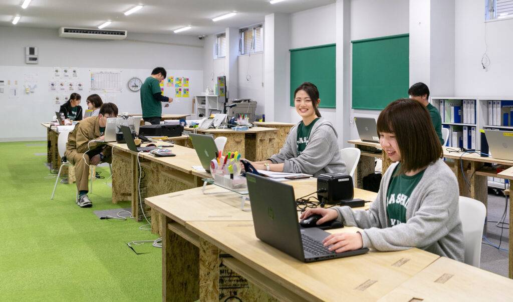 写真管理を大幅削減『現場写真整理サービス　カエレル』