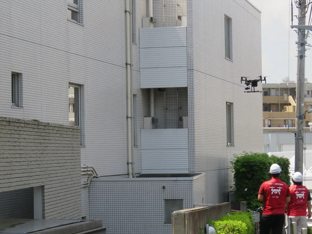ドローンを活用した高精度外壁調査